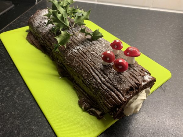 Recipe - Advanced - Christmas Yule Log | Time to Cook